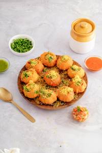 Jumbo Sev Puri