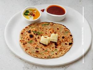 Special Pyaaz Paratha 