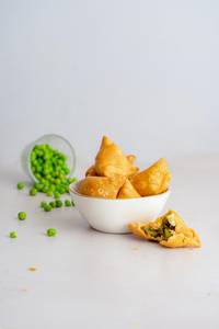 Mini Green Peas Samosa