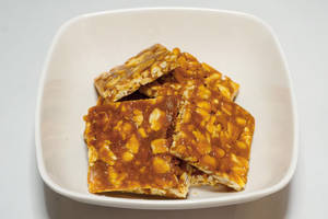 Sing Chikki [250 Grams]