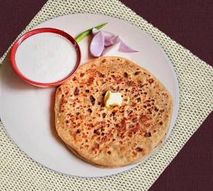 Aloo pyaaz paratha in desi ghee