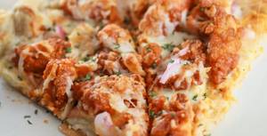 Kerala Fried Chicken Pizza