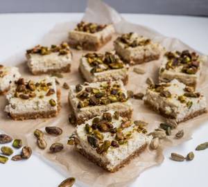 Pista Almond Cheesecake Pastry