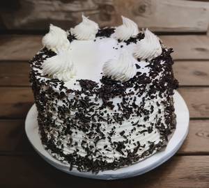 Eggless Black Forest Cool Cake 1/2kg