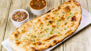 Amritsari Naan with Chole