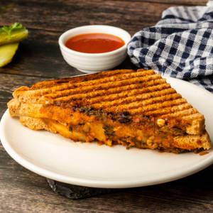 Spicy Potato, Cheese Melt, Gherkins Sandwich (veg)