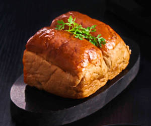Kadak Wheat Butter Pav