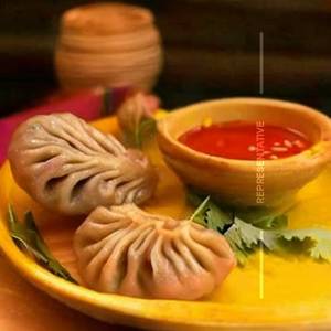 Chessy Fried Momo  White Sauce