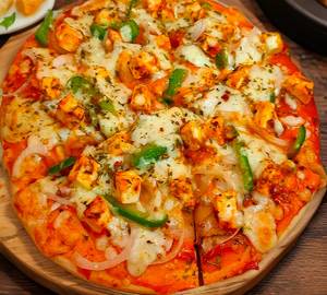 Paneer Periperi Pizza