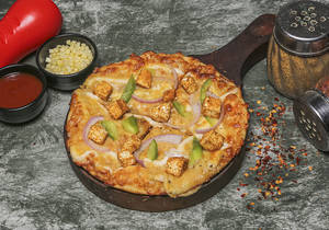 Tandoori Paneer Pizza