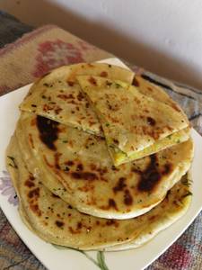 Aloo Paratha 1Pcs