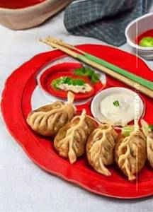 Chicken Cheesy  Fried Momos