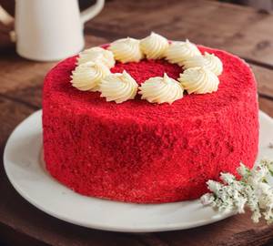 Red Velvet Round Special Cake