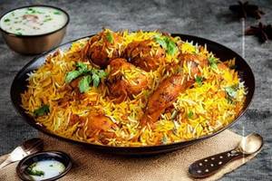 Lucknowi Chicken Dum Biryani