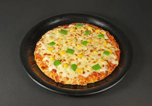 Corn Capsicum Pizza
