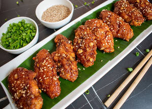Korean Barbecue Chicken Wings ( 8 Pcs)