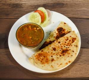 4 paratha with plain tadka and salad [300 ml]