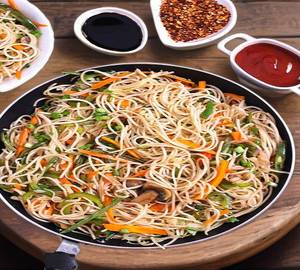 Mix Veg Hakka Noodles