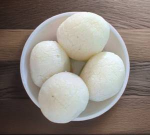 Safed Rasgulla