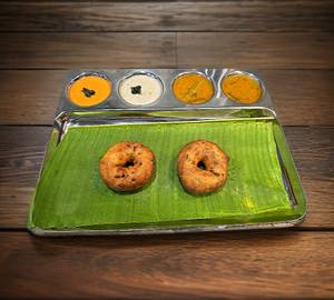Medhu Vada Sambar (2 pcs)