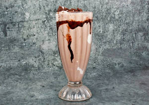 Oreo Milk Shake