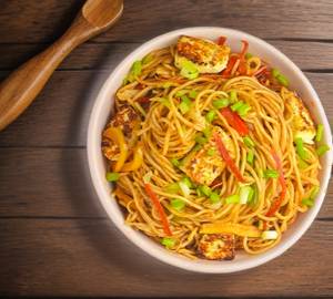 Paneer Hakka Noodles