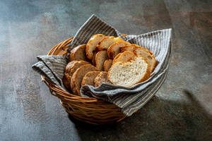 Bread omelette