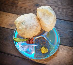 Paneer chole bhature