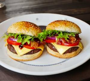 2burgers fries