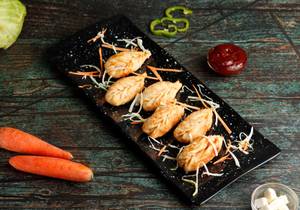 Fried Paneer Momos (6pcs)