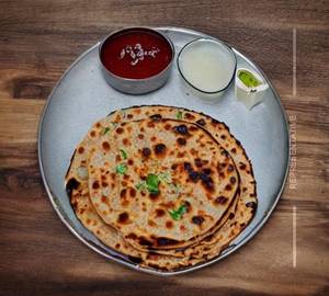 Special Paneer Paratha