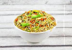 Veg hakka noodles