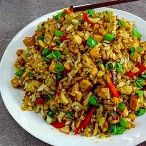 Szechuan Fried Rice (Chicken)