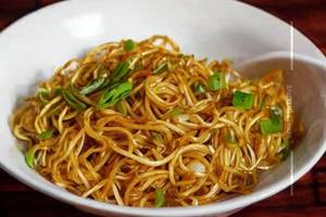 Szechuan Noodles -Egg