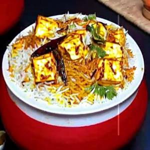 Special school of paneer biryani