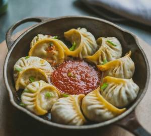 Chicken cheese momo [6 pieces]