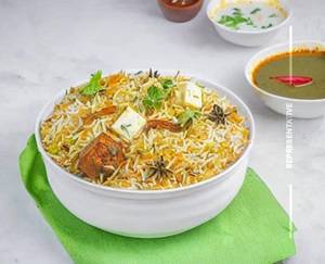 Khaju Paneer Biryani