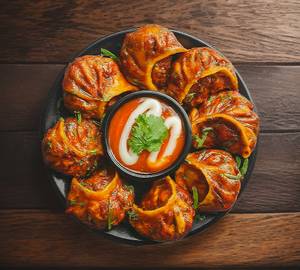 Chicken cheese pan fried momo [6 pieces]