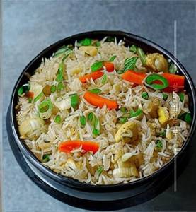 Burnt Garlic Fried Rice Veg