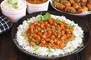Chana Rice With Raita