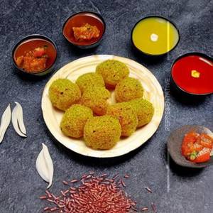 Ariyunda / Rice Ball