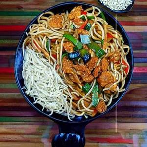 Chicken Chilli Garlic Noodles