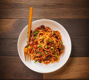 Veg Chowmin with Schezwan