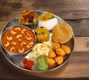 Special Kadai Paneer Thali
