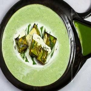 Green garlic paneer