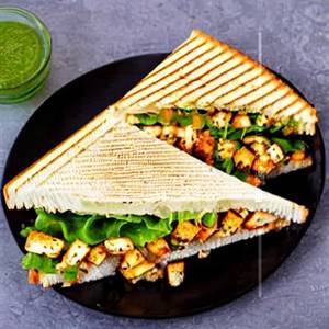 Chicken Paneer  Sandwich