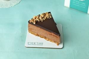 Chocolate Hazelnut Cheesecake [1 Slice]