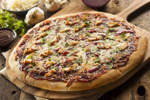 Chicken Caramelised Onion Pizza