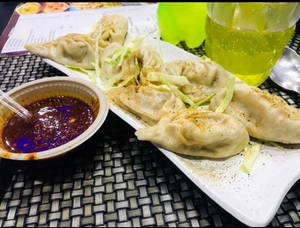 Butter Paneer Momos [o]