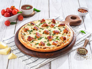 Schezwan Chicken Pizza
